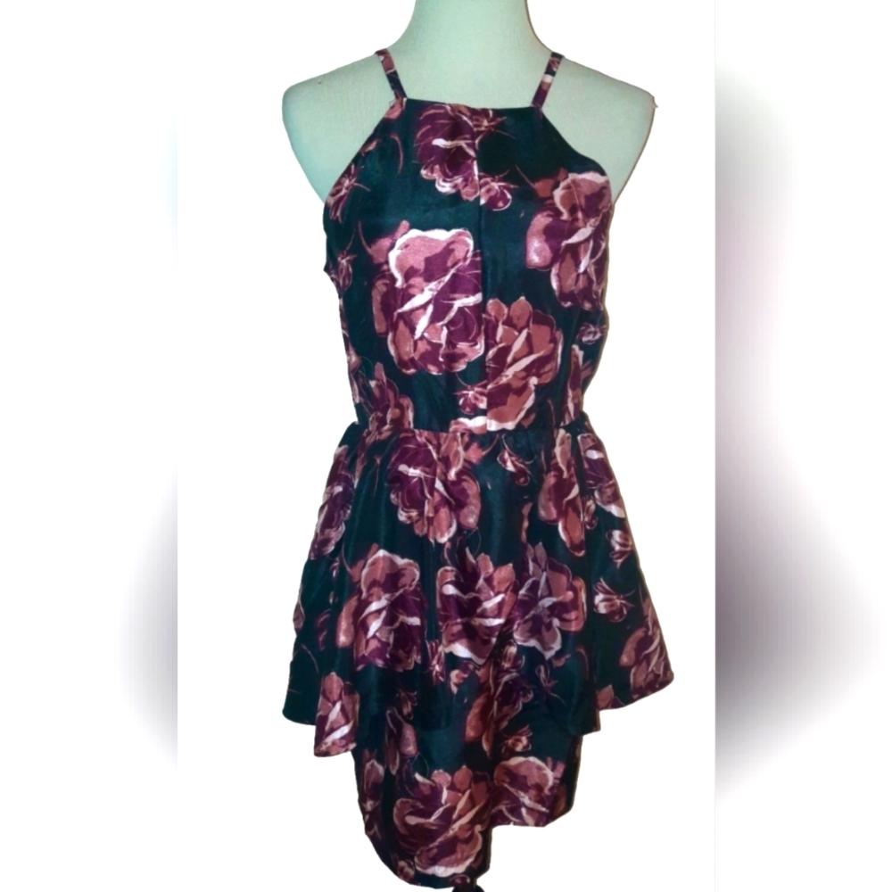 VENUS Black Burgundy Pink Floral Short Dress Nwot
